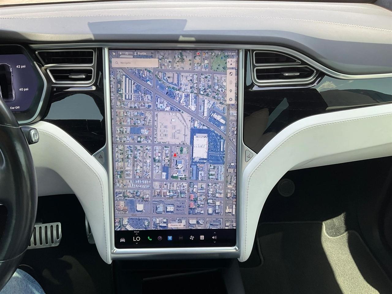 Tesla Model X  2018