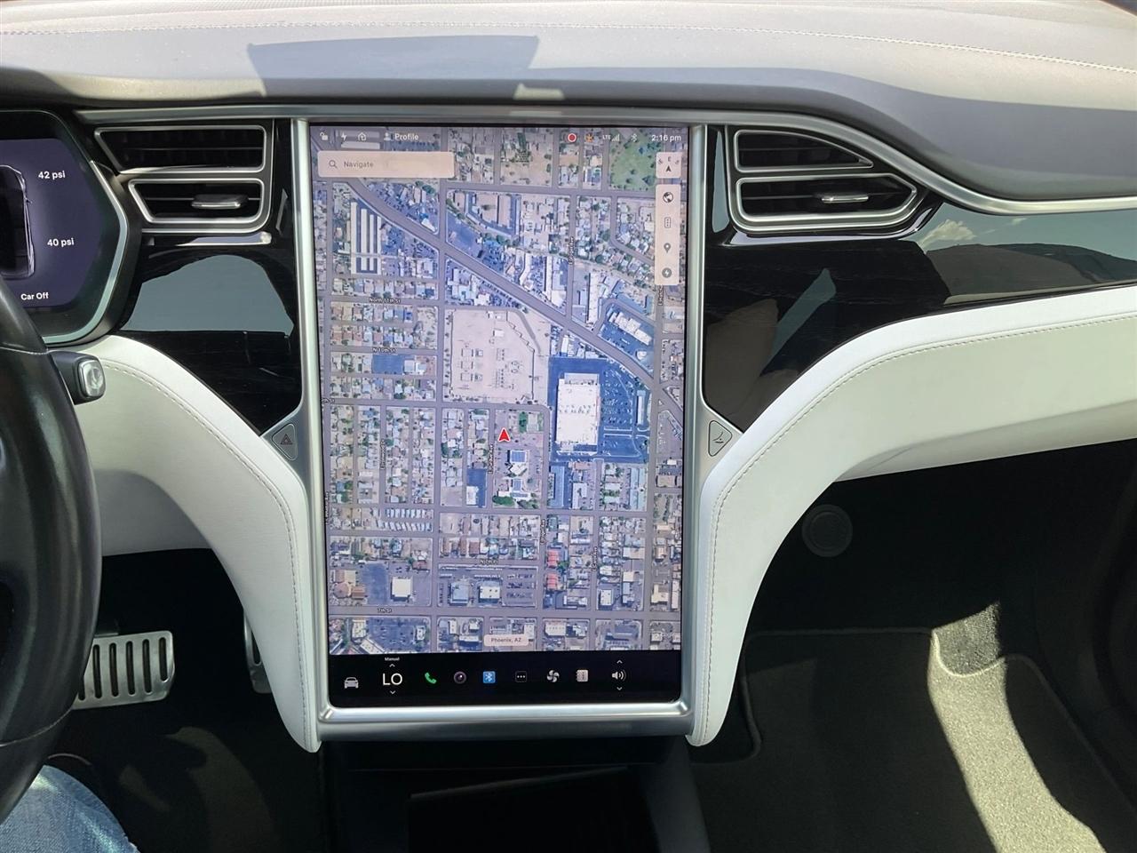 Tesla Model X  2018