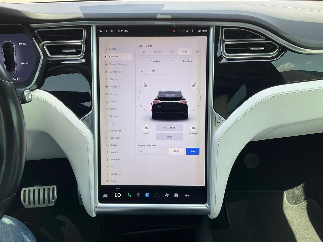 Tesla Model X  2018