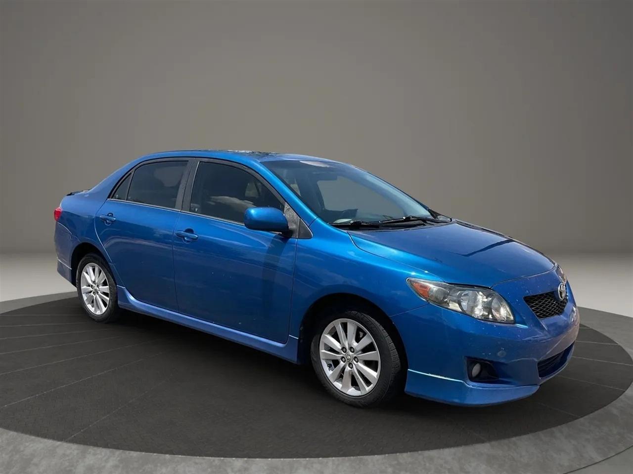 Toyota Corolla  2010