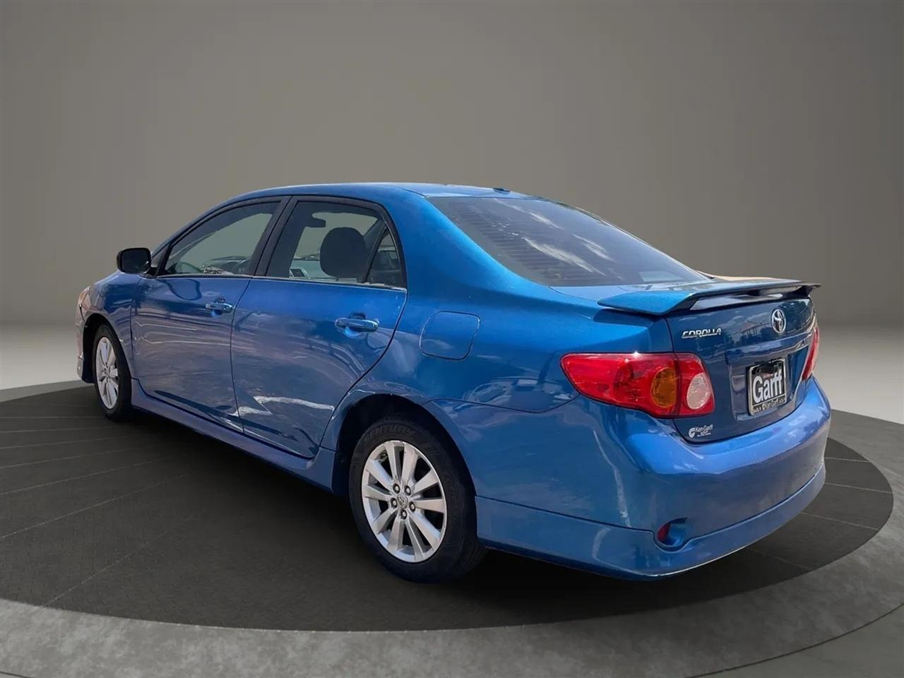 Toyota Corolla  2010