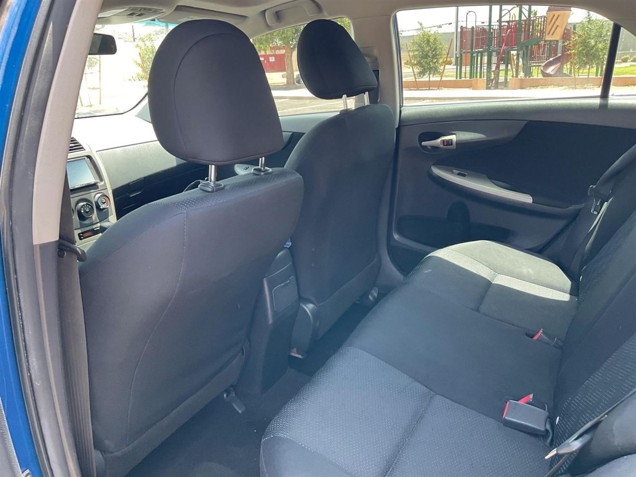 Toyota Corolla  2010