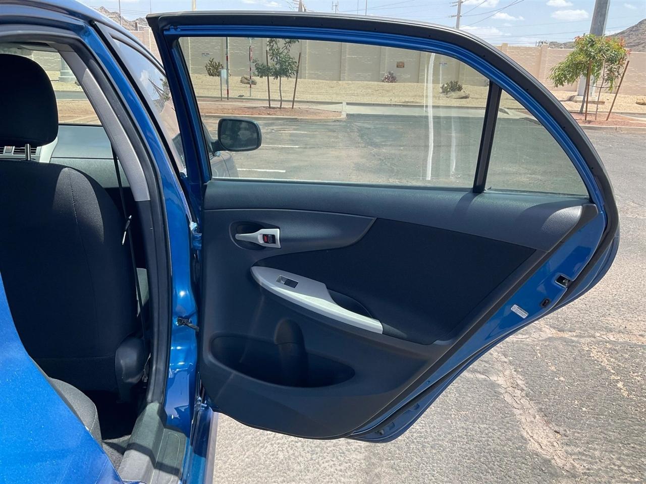 Toyota Corolla  2010