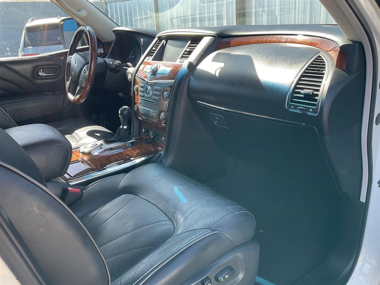 Infiniti QX80  2015