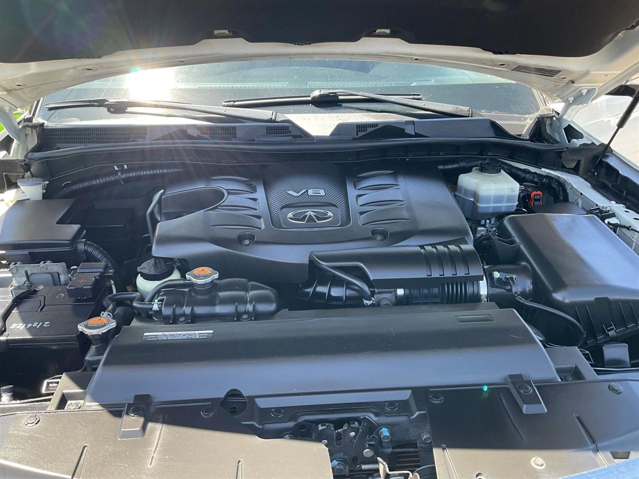 Infiniti QX80  2015