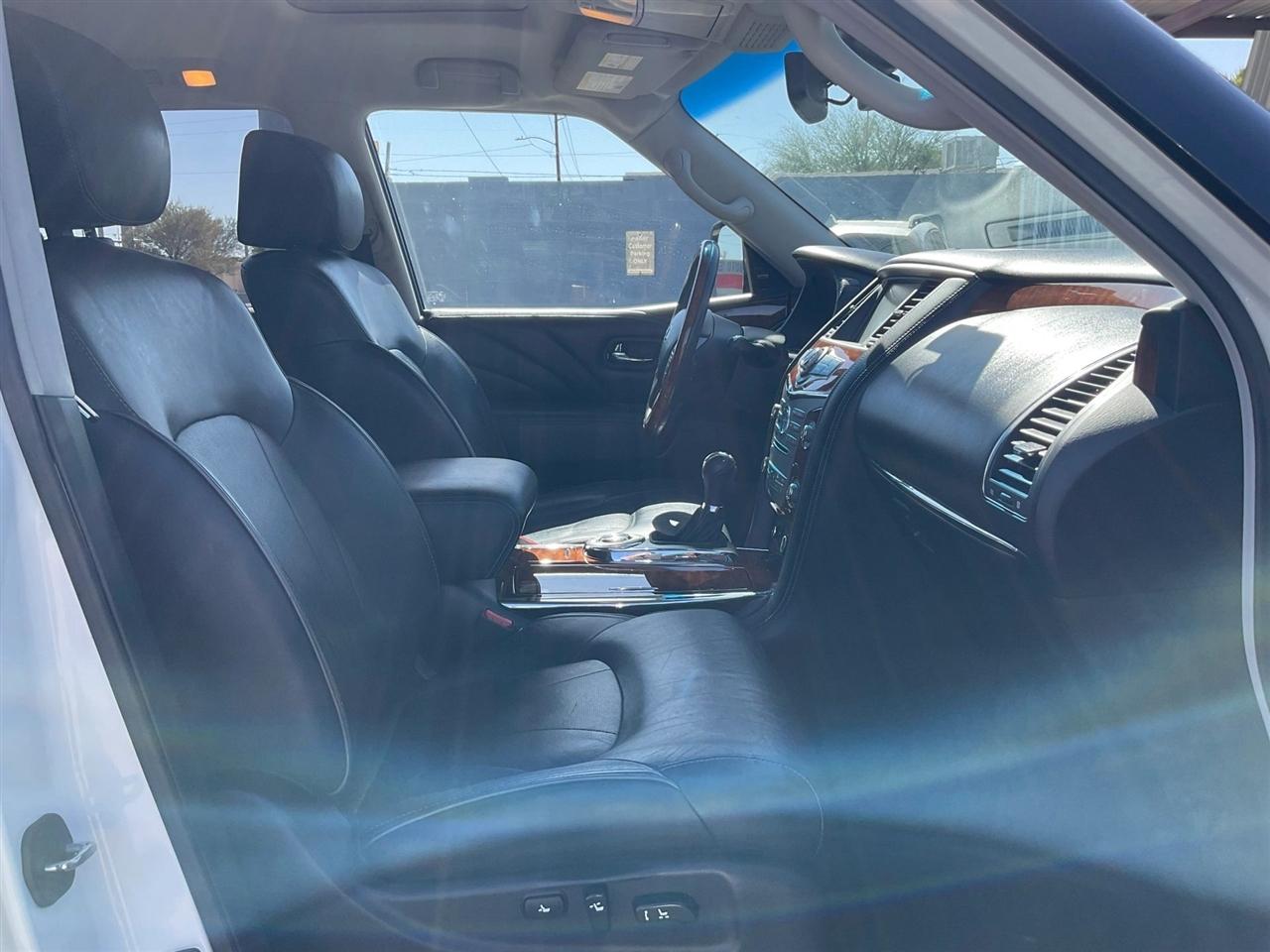 Infiniti QX80  2015