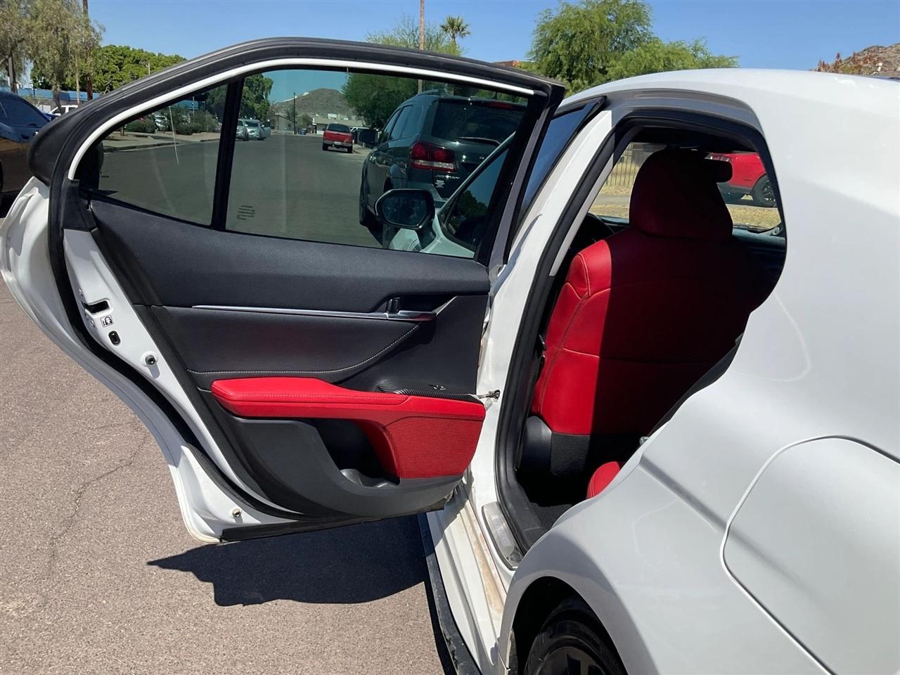 Toyota Camry  2018