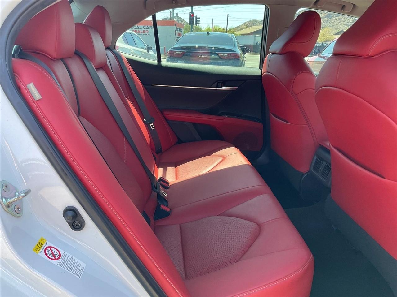Toyota Camry  2018