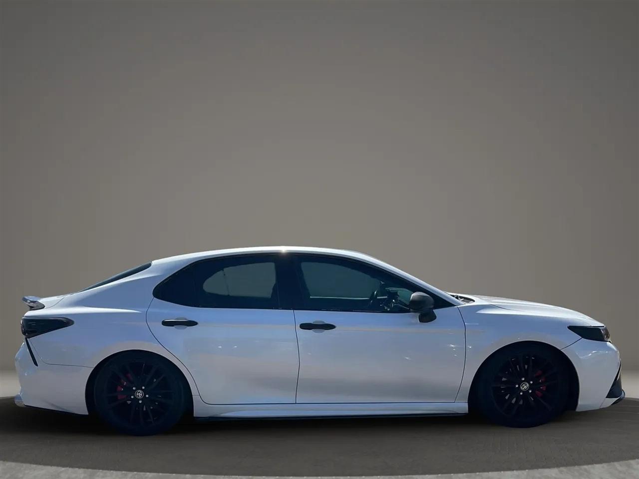 Toyota Camry  2018
