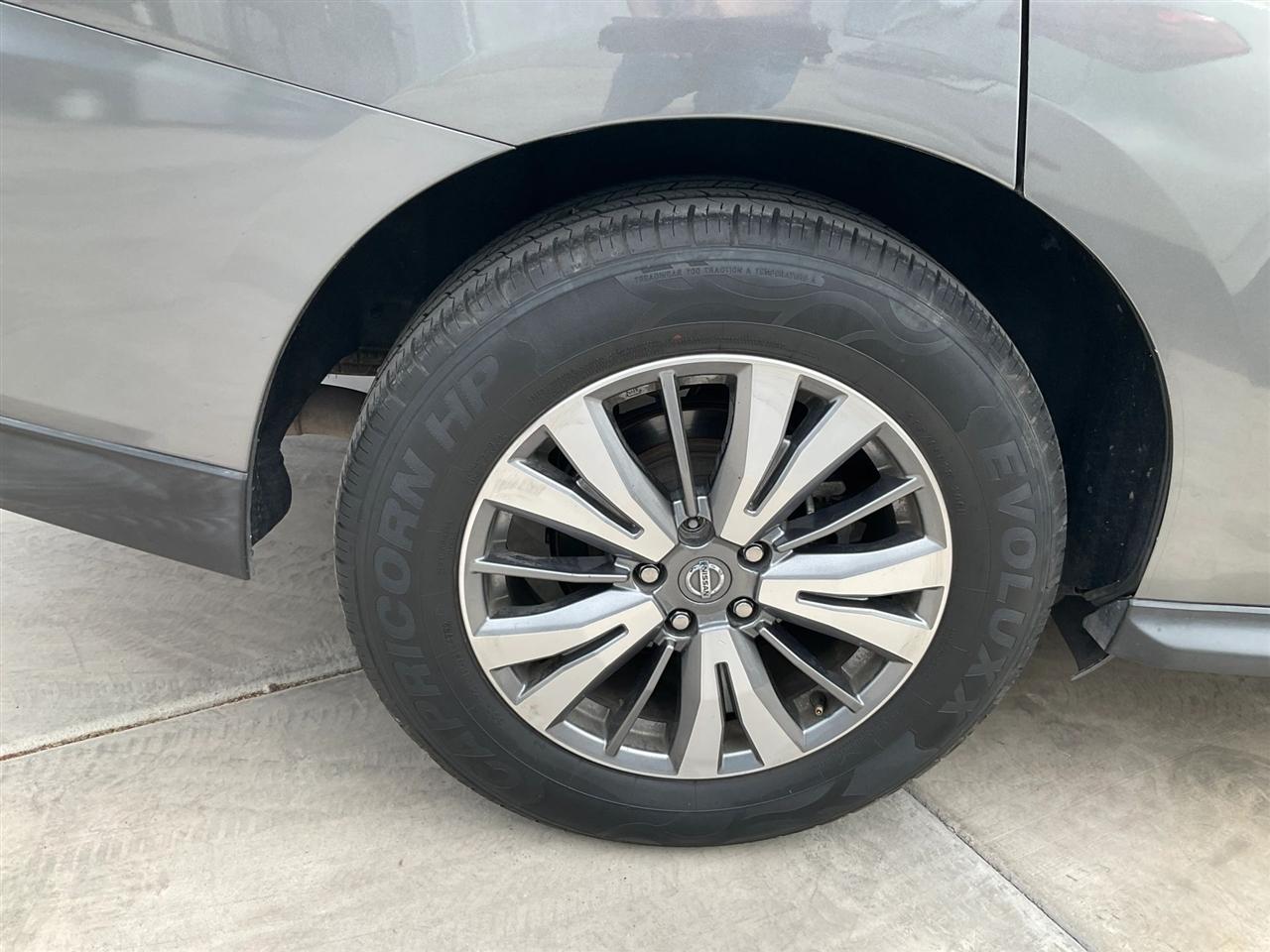 Nissan Pathfinder  2019