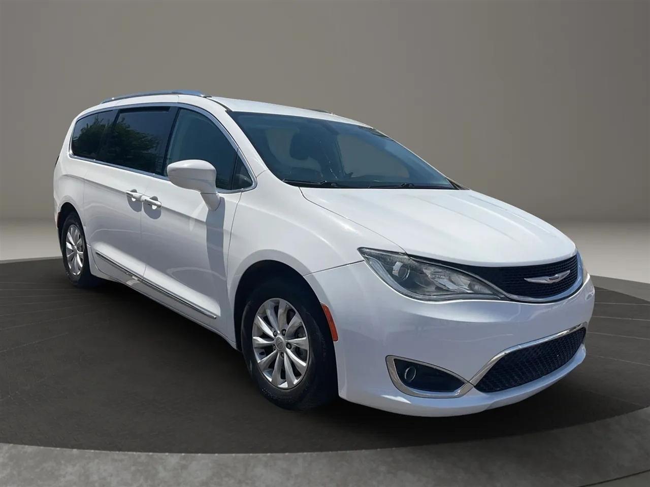 Chrysler Pacifica  2019