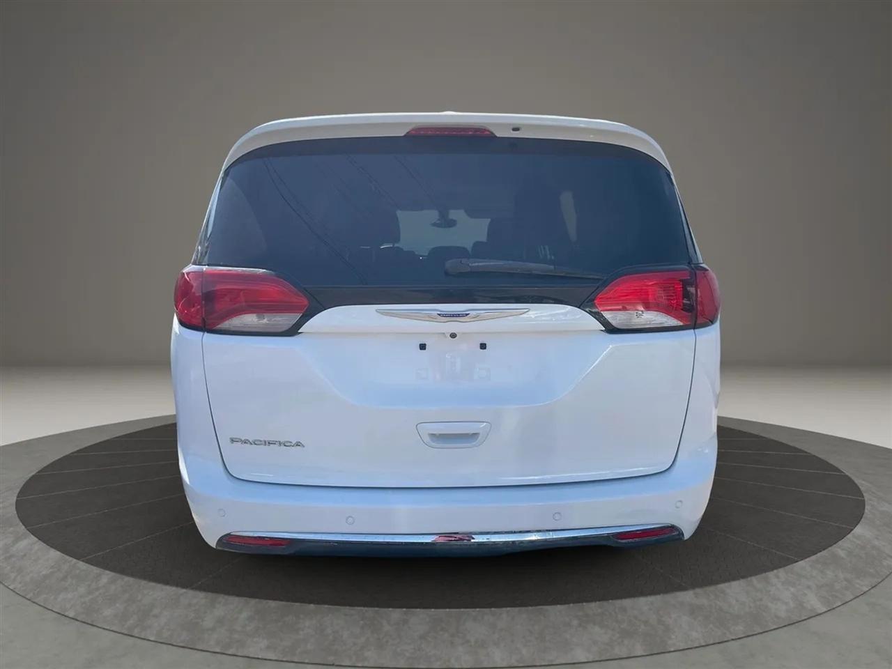 Chrysler Pacifica  2019