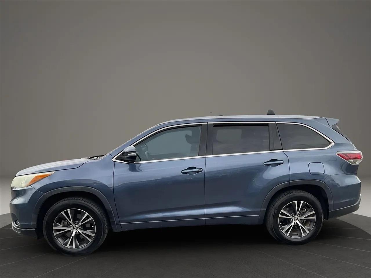 Toyota Highlander  2016