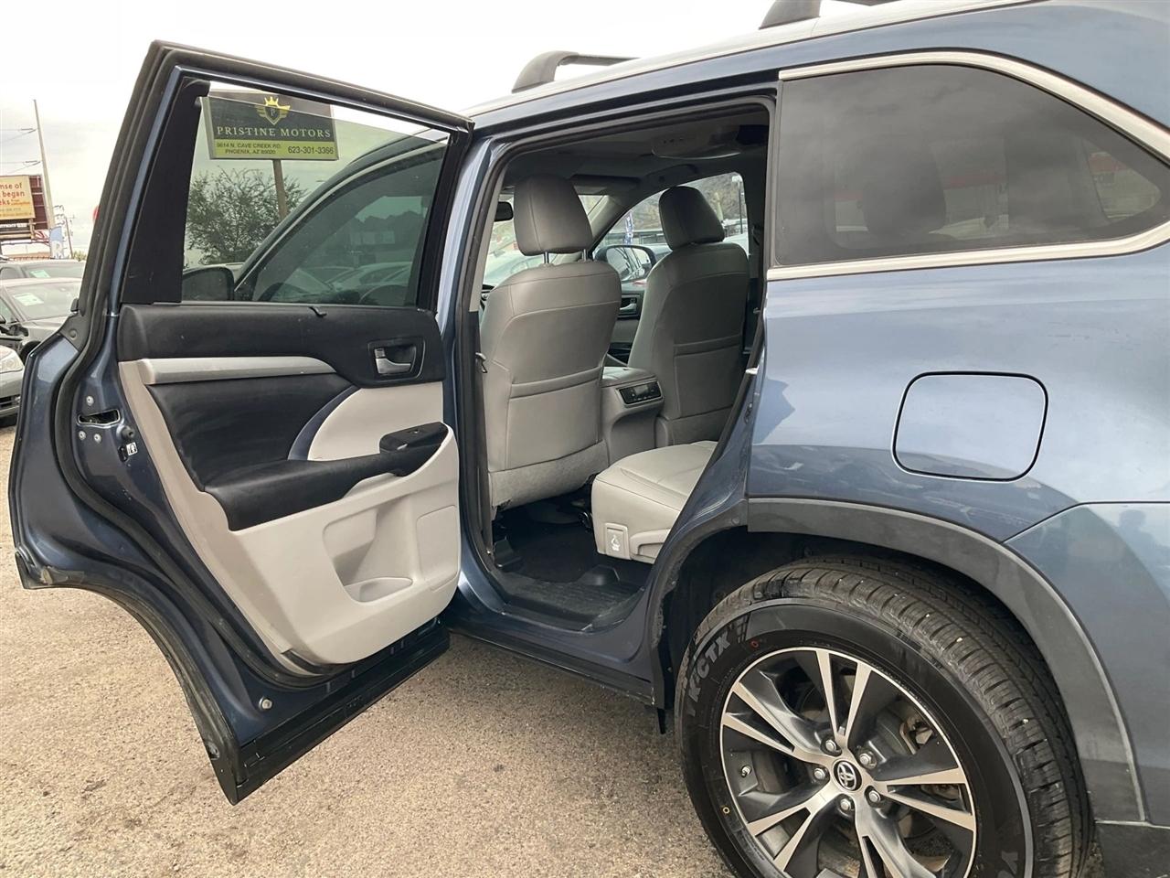 Toyota Highlander  2016