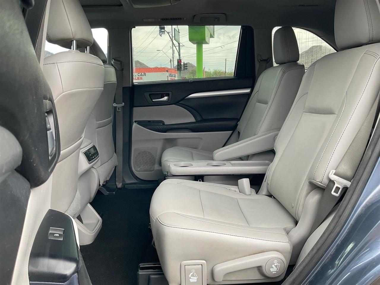 Toyota Highlander  2016
