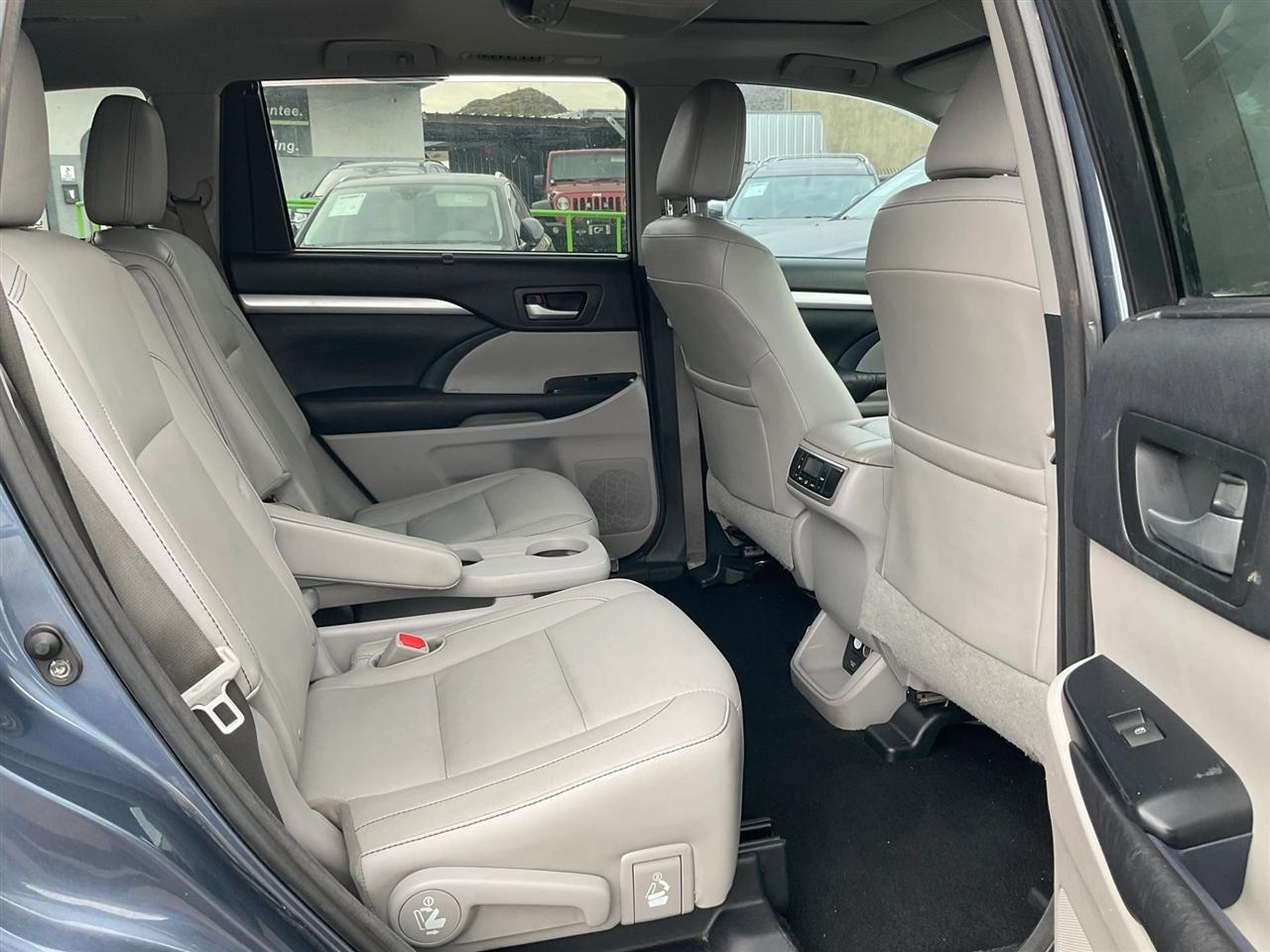 Toyota Highlander  2016