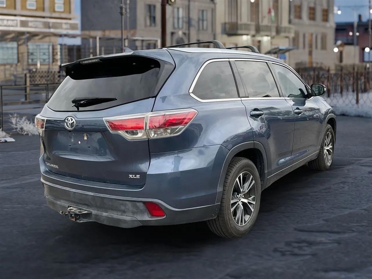 Toyota Highlander  2016