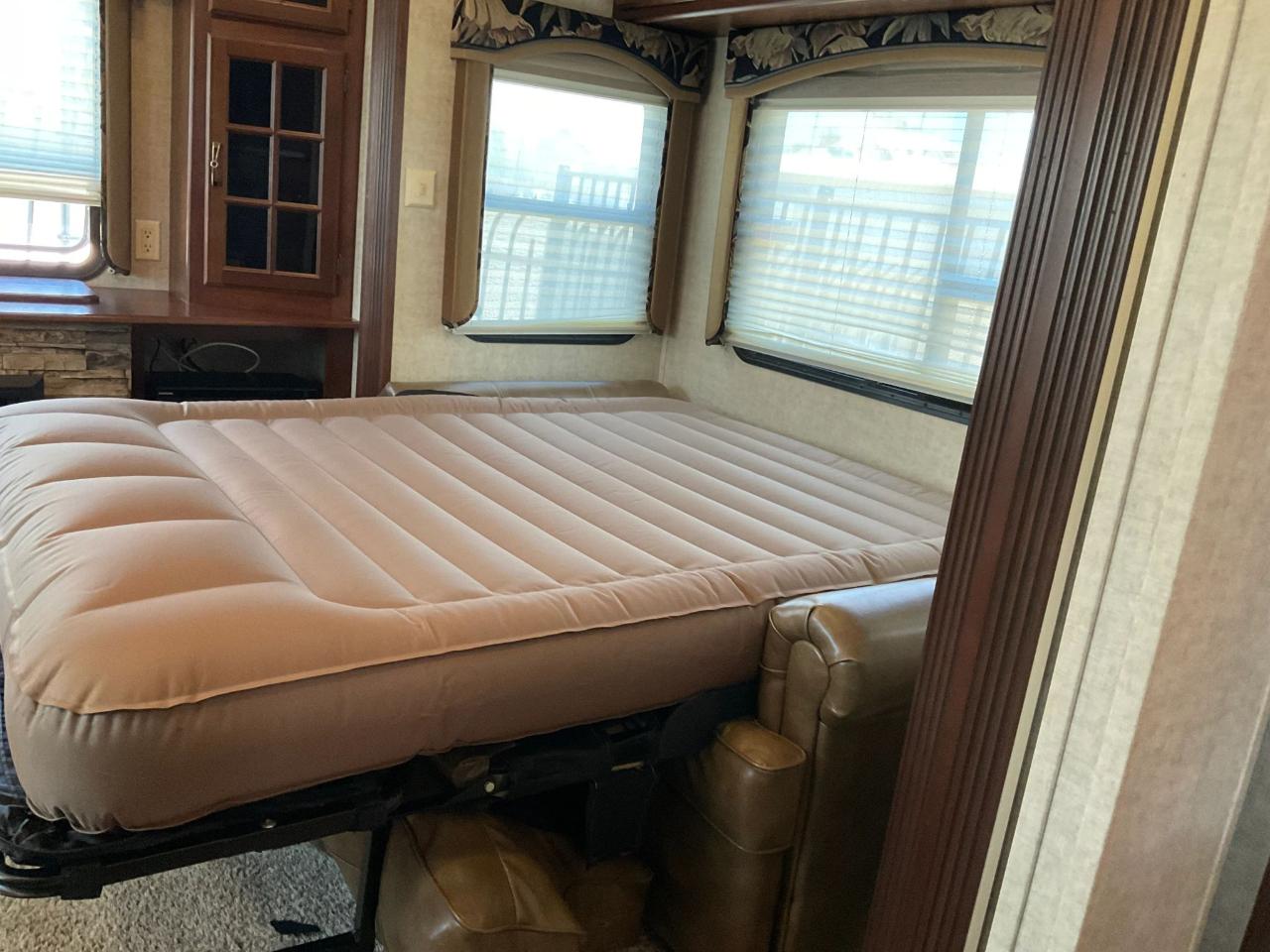 Keystone RV Alpine  2013