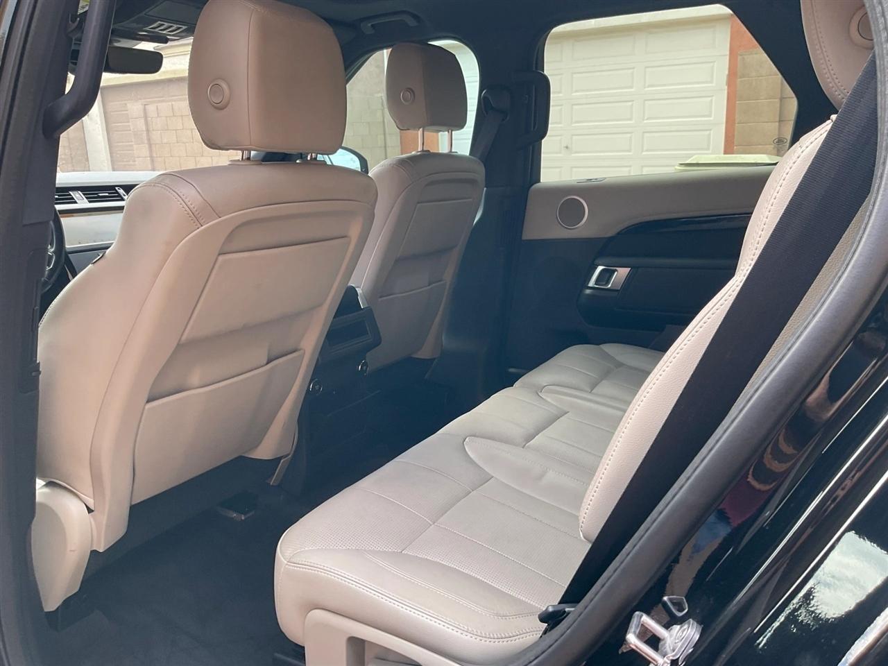 Land Rover Discovery  2020