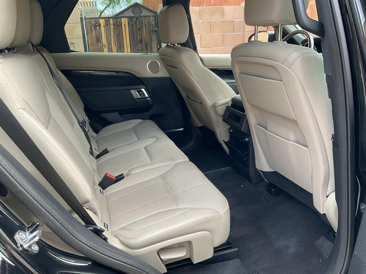 Land Rover Discovery  2020