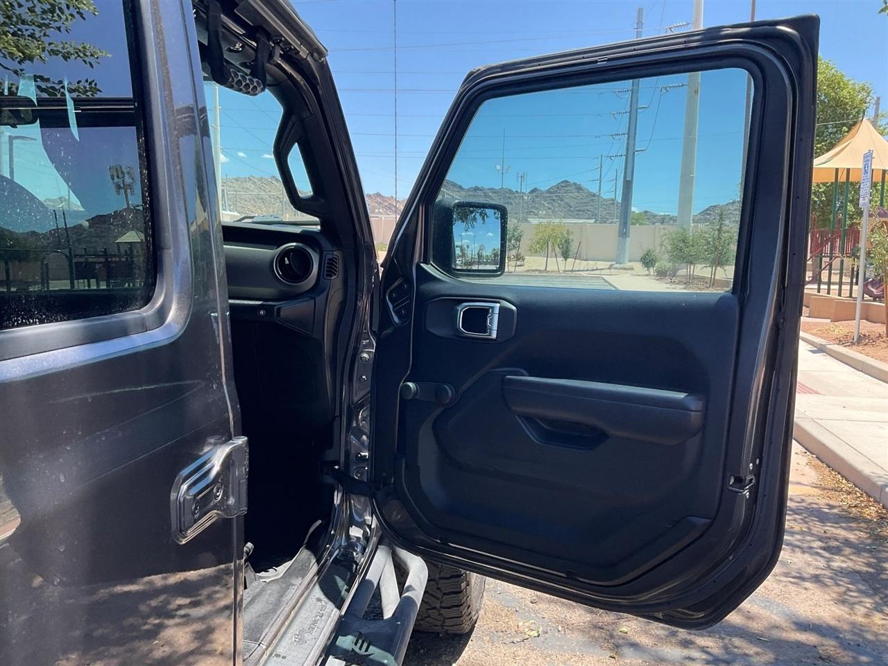 Jeep Wrangler  2018