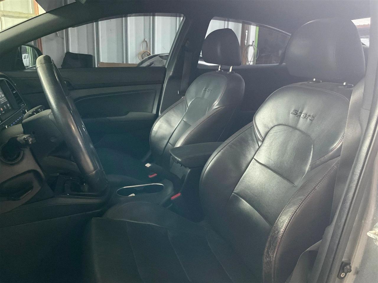 Hyundai Elantra  2018