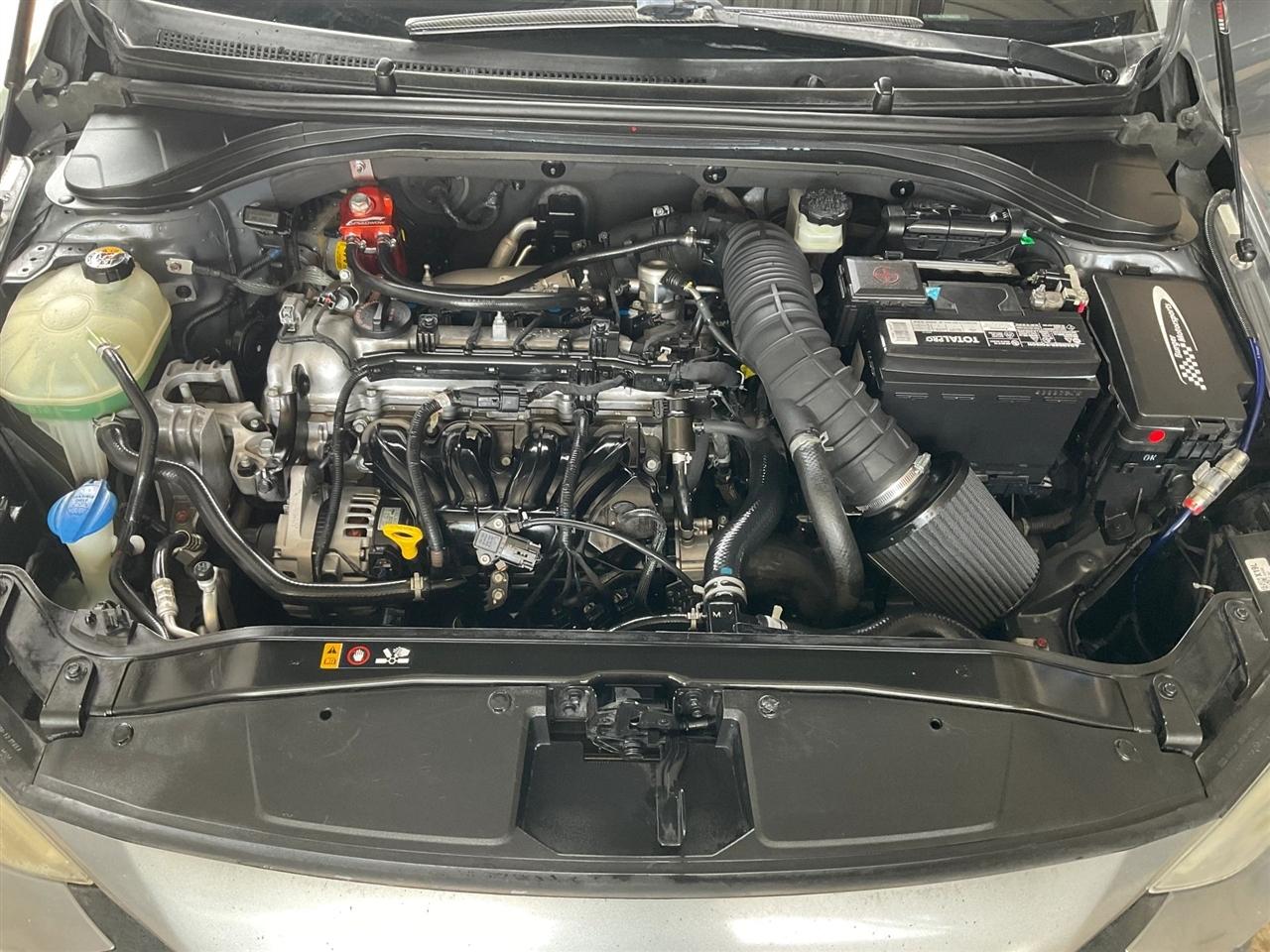 Hyundai Elantra  2018