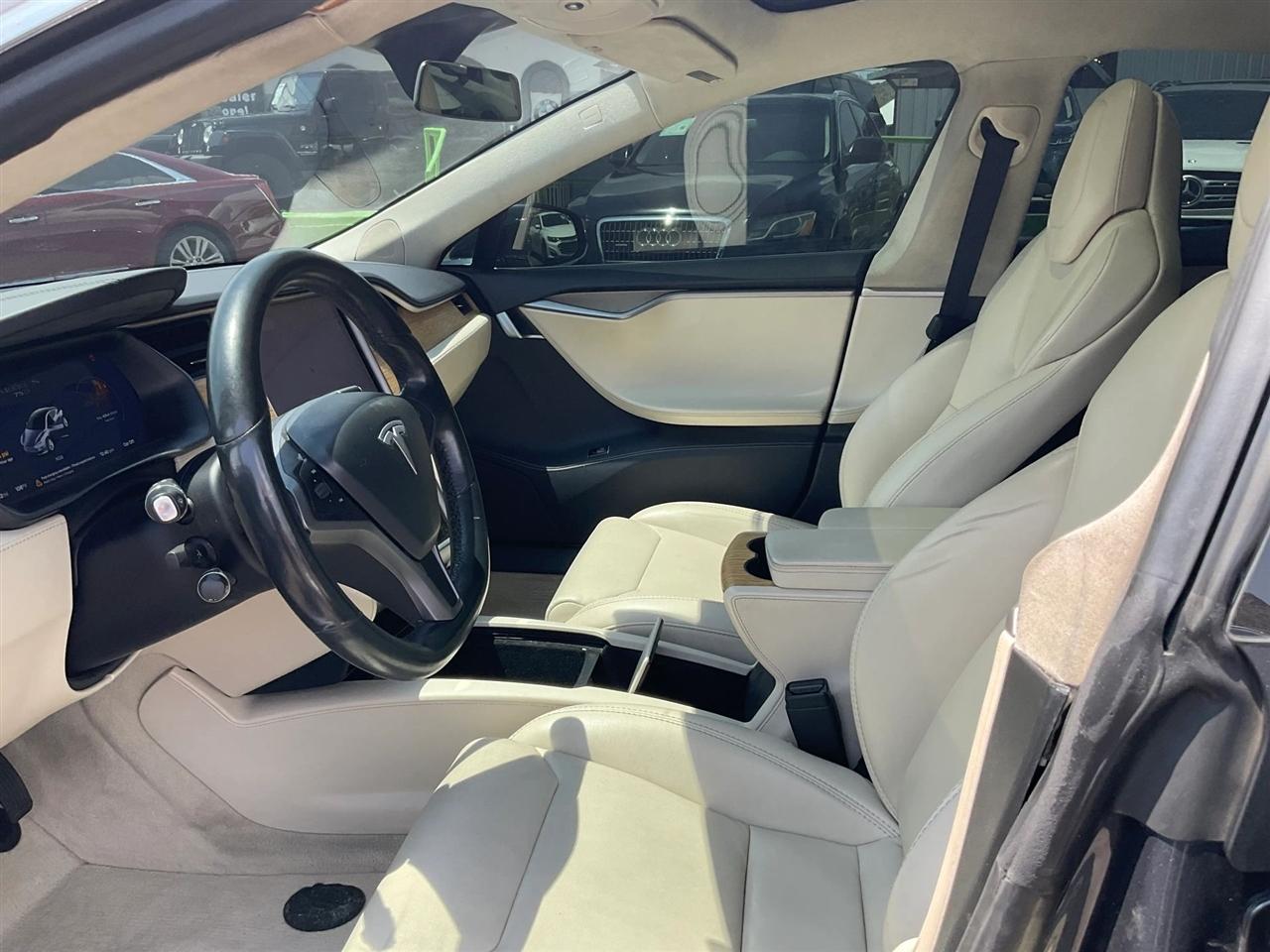 Tesla Model S  2019