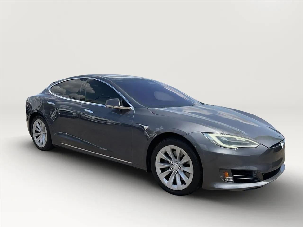Tesla Model S  2019