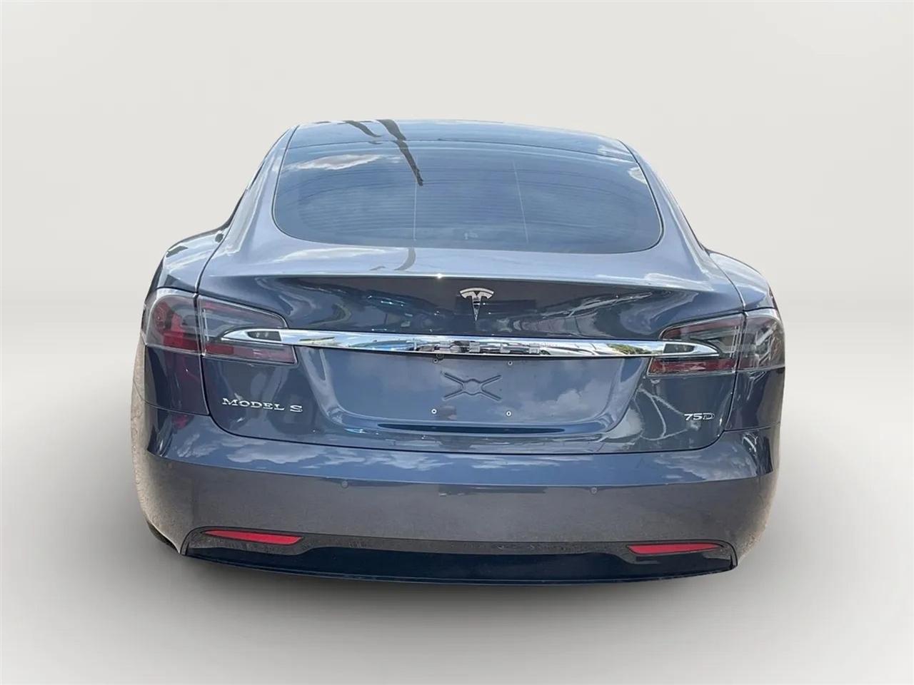 Tesla Model S  2019