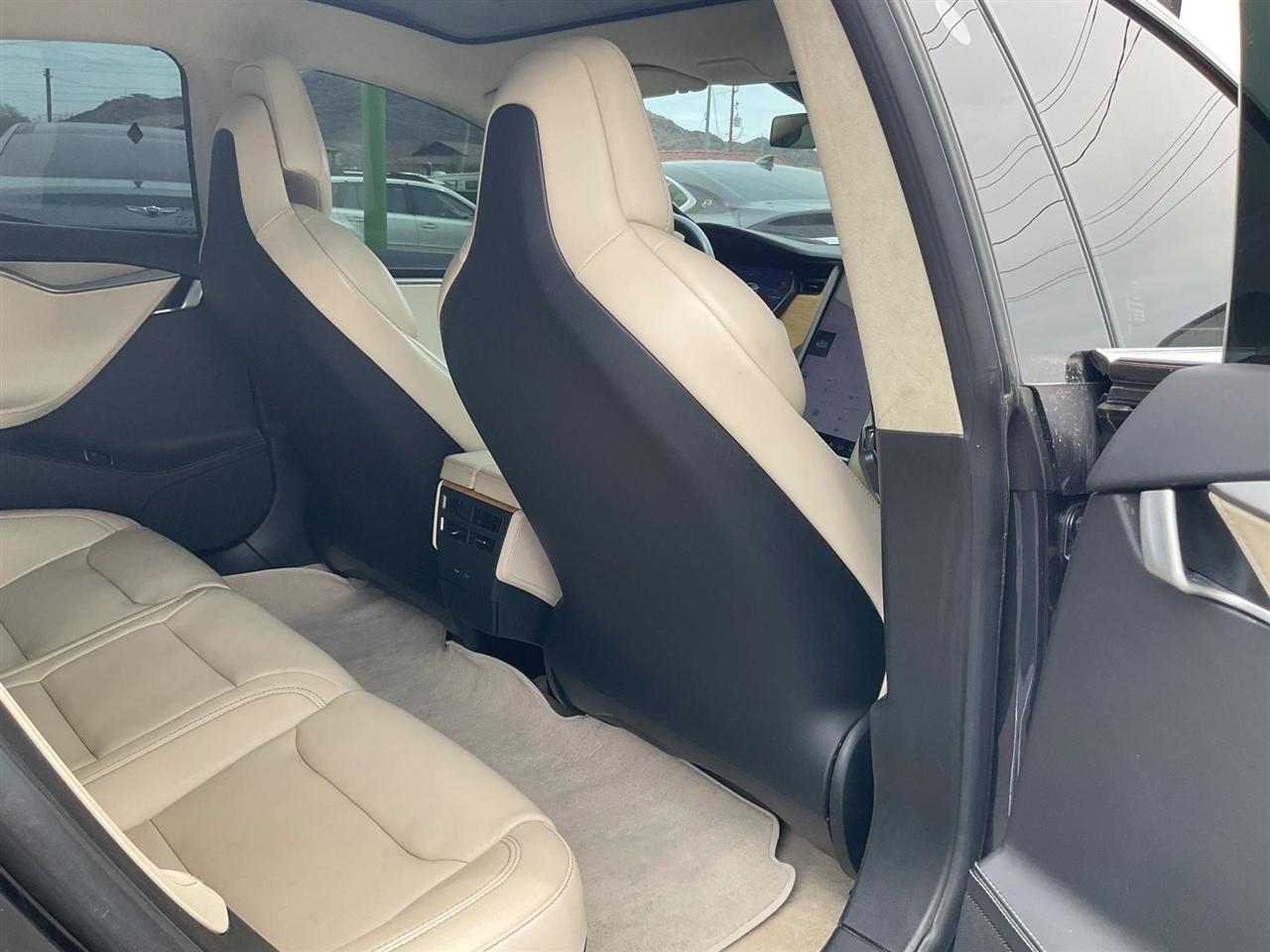 Tesla Model S  2019