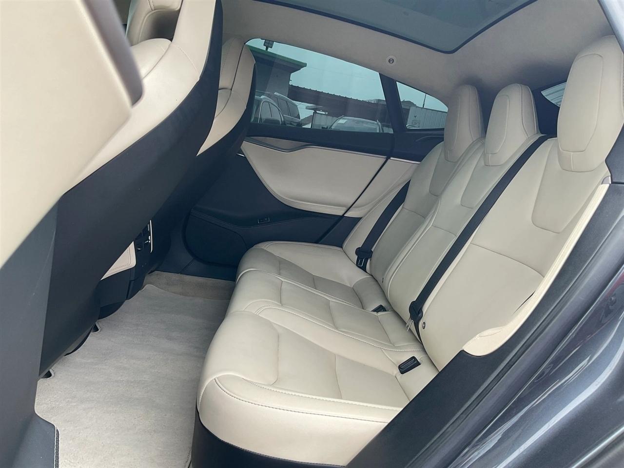 Tesla Model S  2019