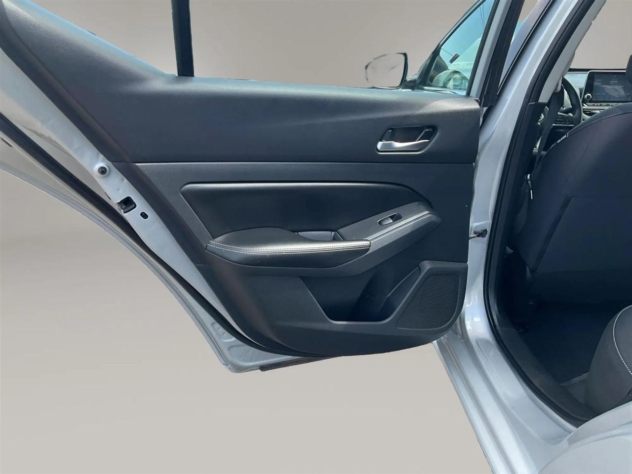 Nissan Altima  2022
