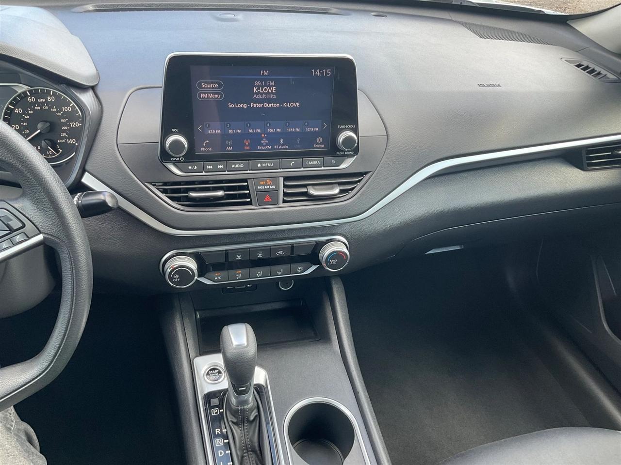 Nissan Altima  2022