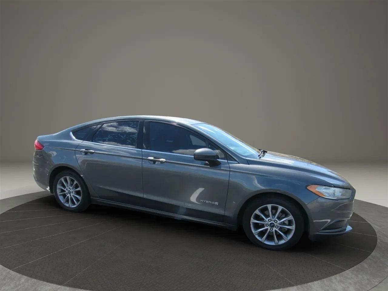Ford Fusion Hybrid  2017