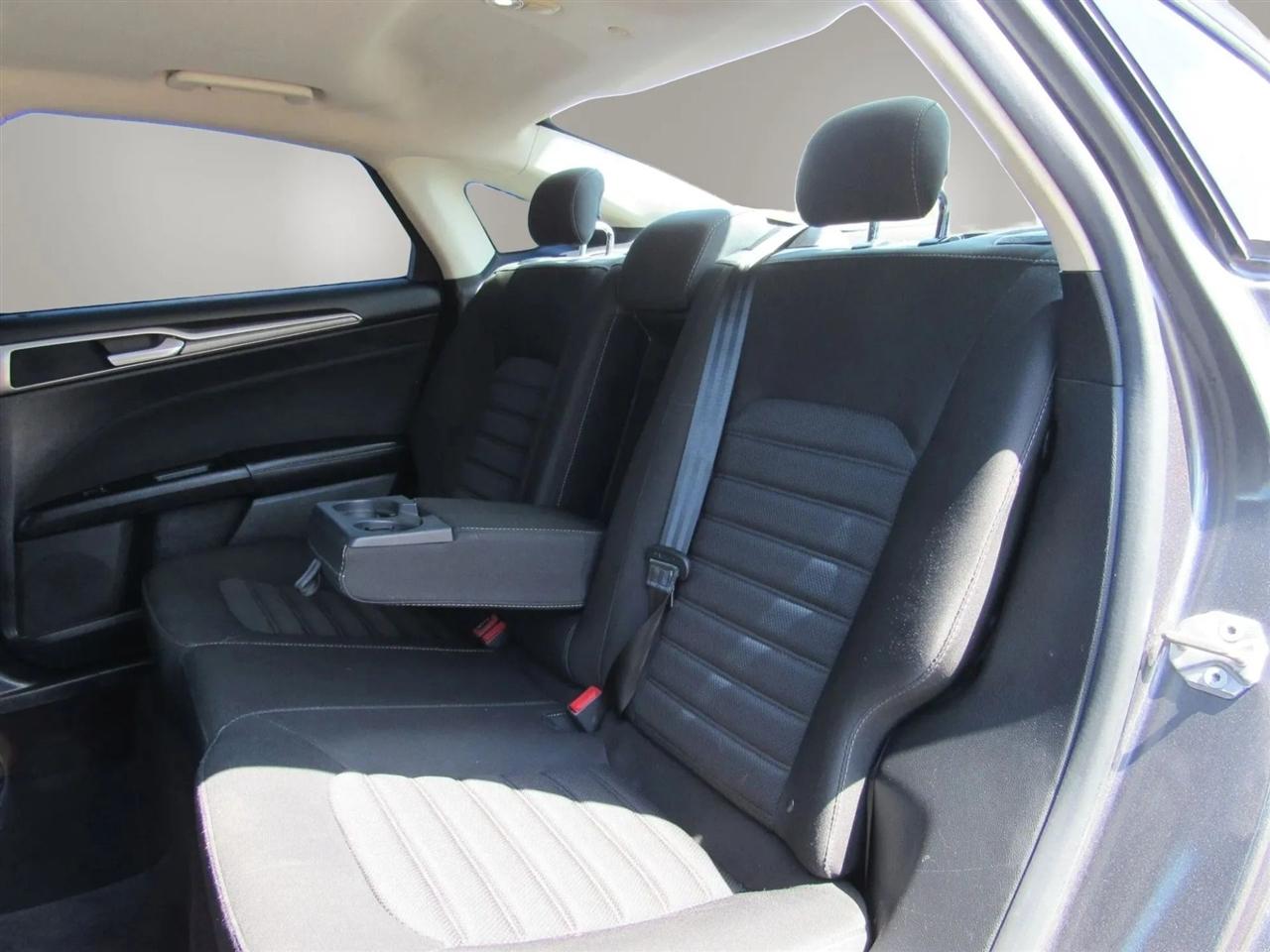 Ford Fusion Hybrid  2017