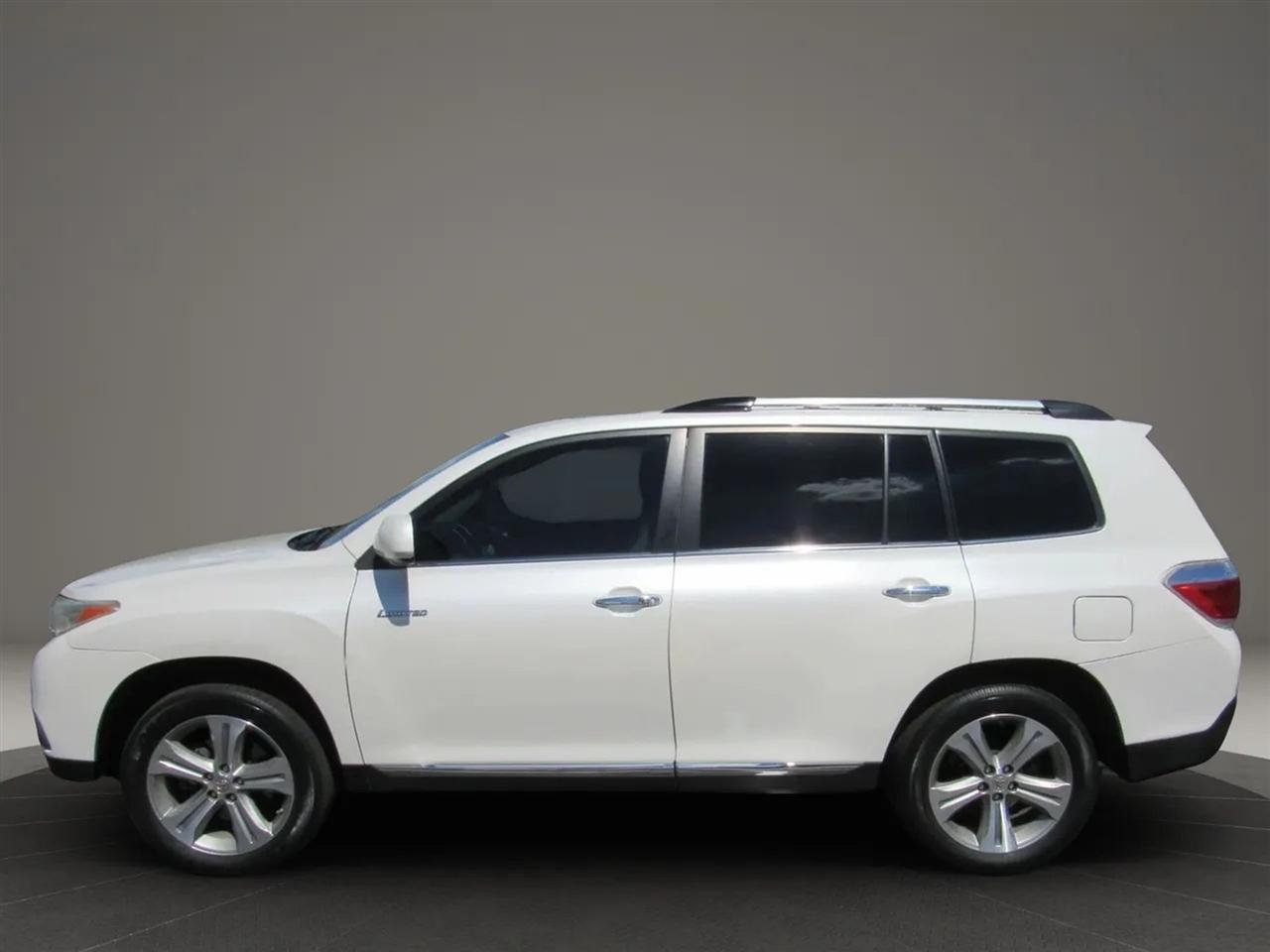 Toyota Highlander  2012
