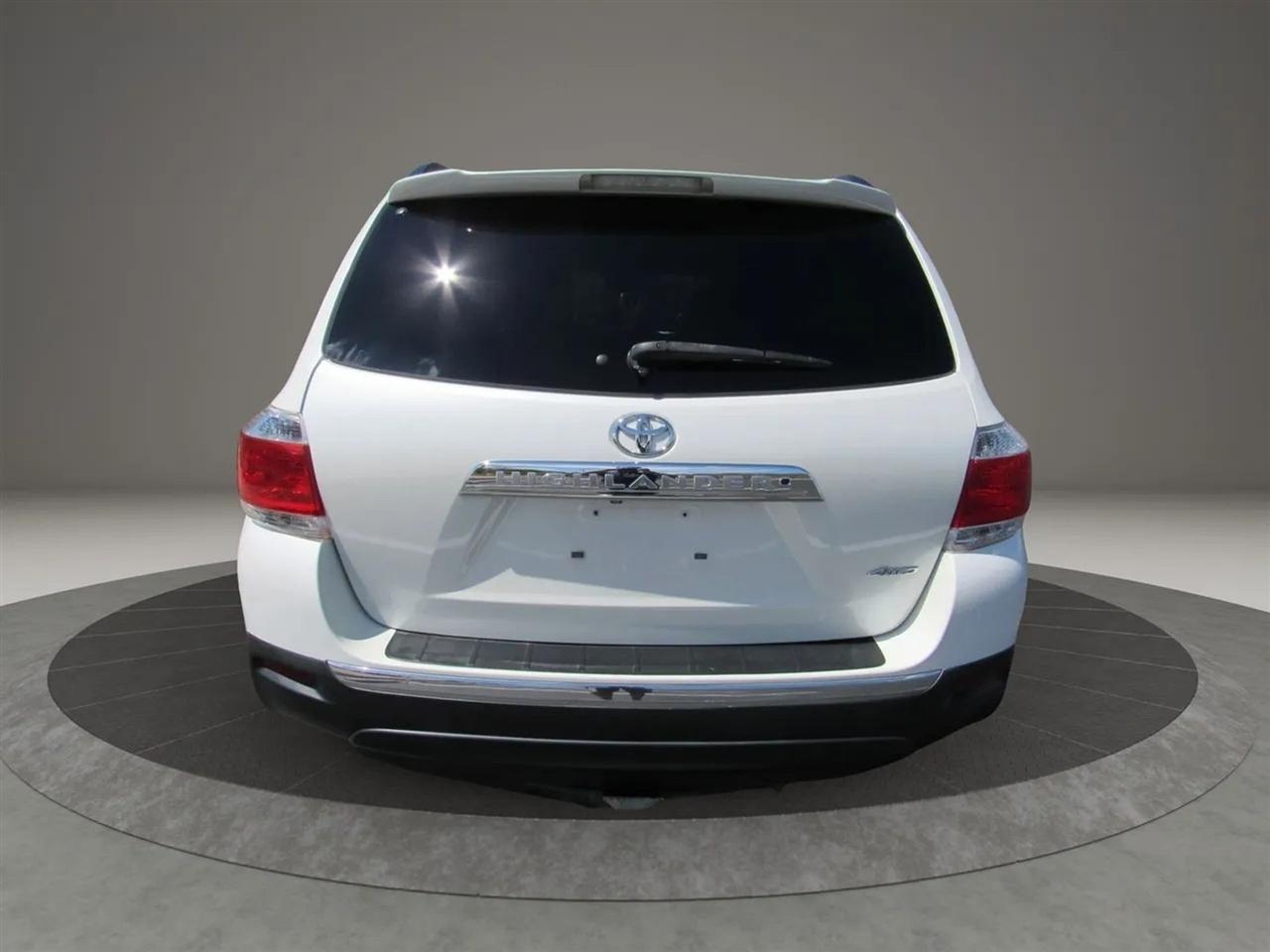 Toyota Highlander  2012
