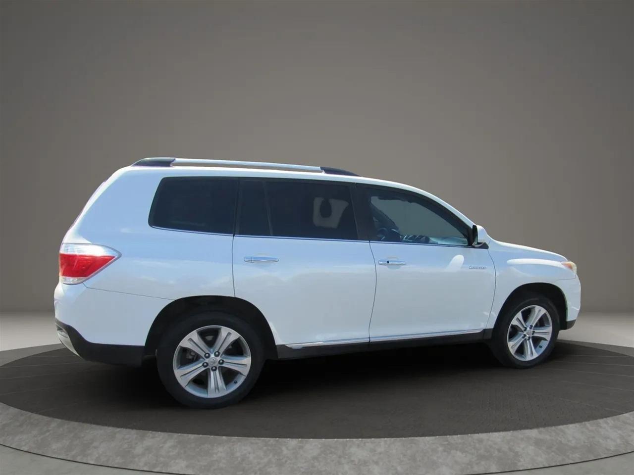 Toyota Highlander  2012