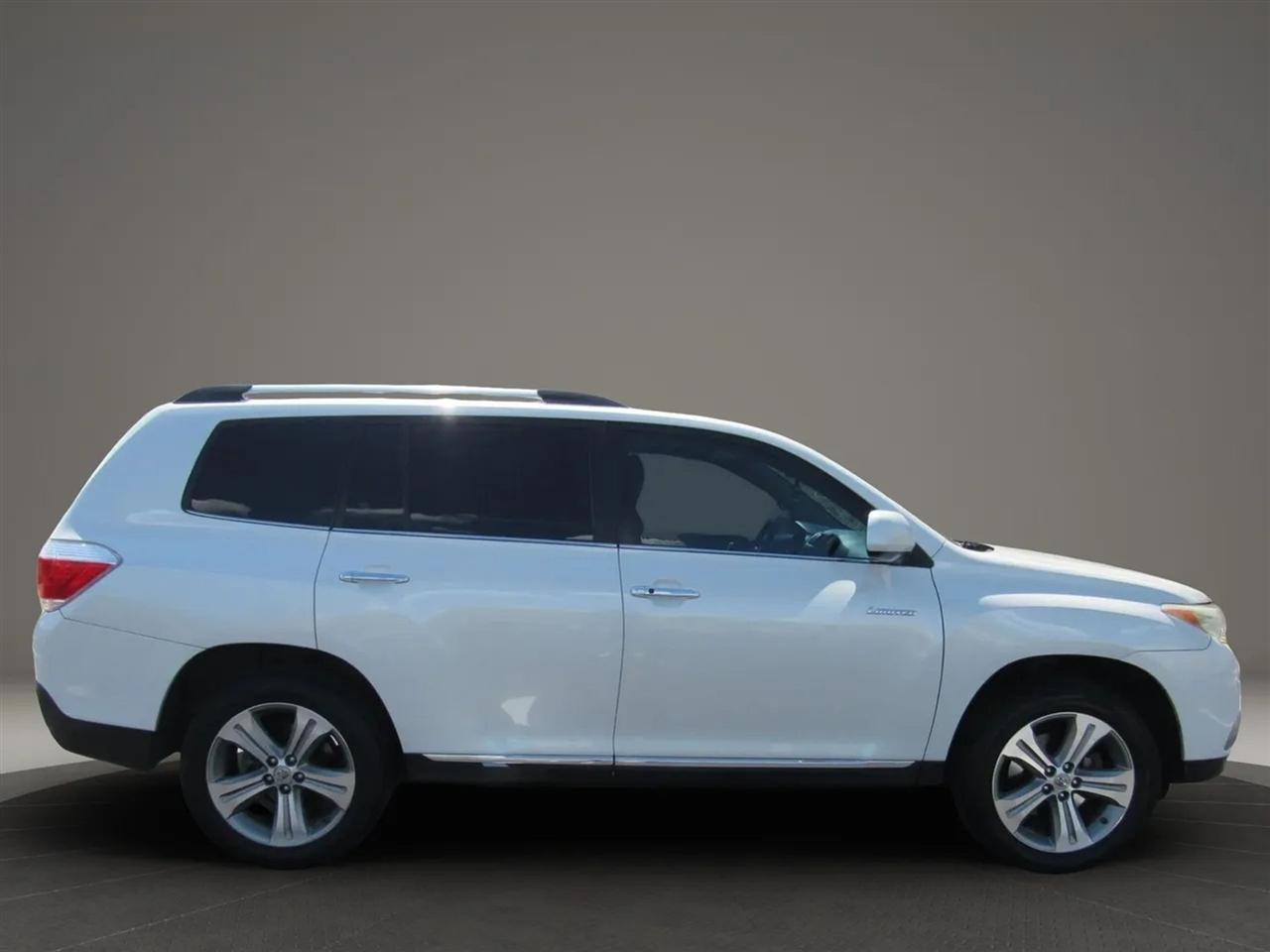 Toyota Highlander  2012