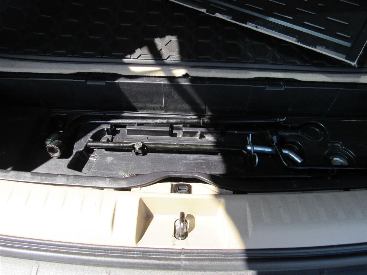 Toyota Highlander  2012