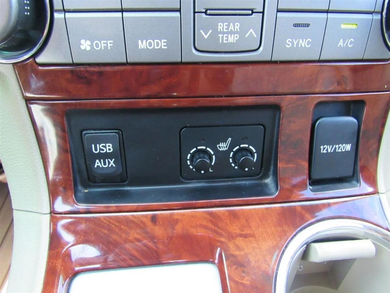 Toyota Highlander  2012