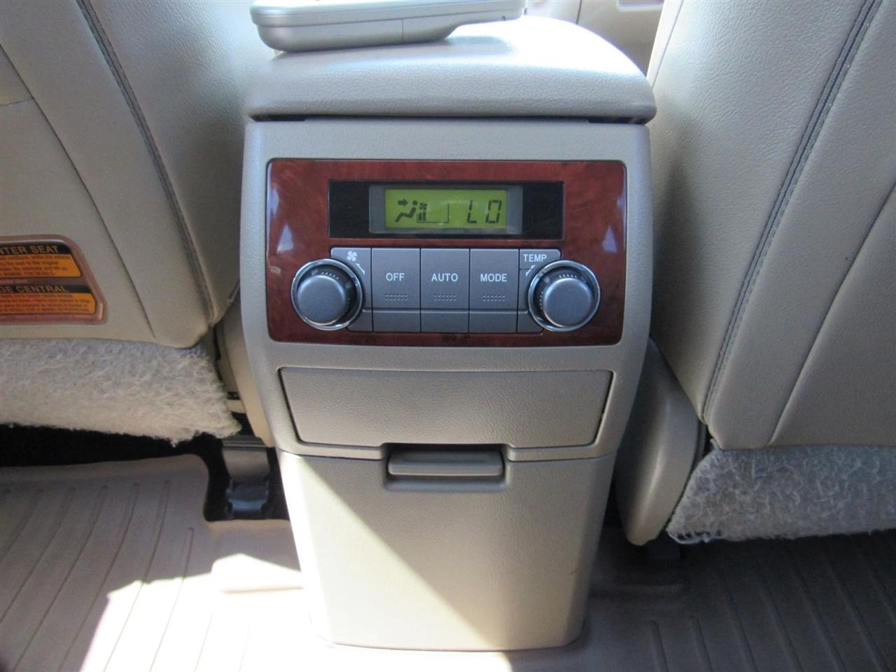 Toyota Highlander  2012