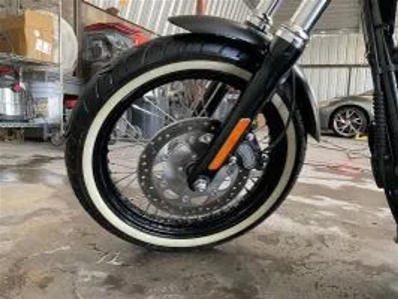 Harley-Davidson FXDB103  2015