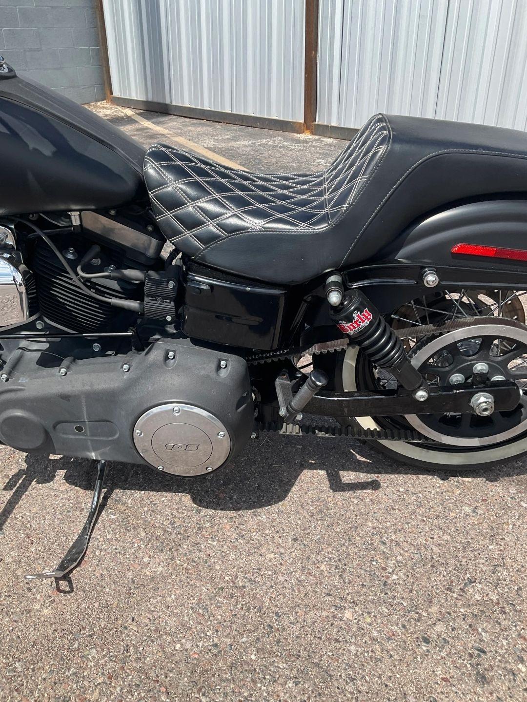 Harley-Davidson FXDB103  2015