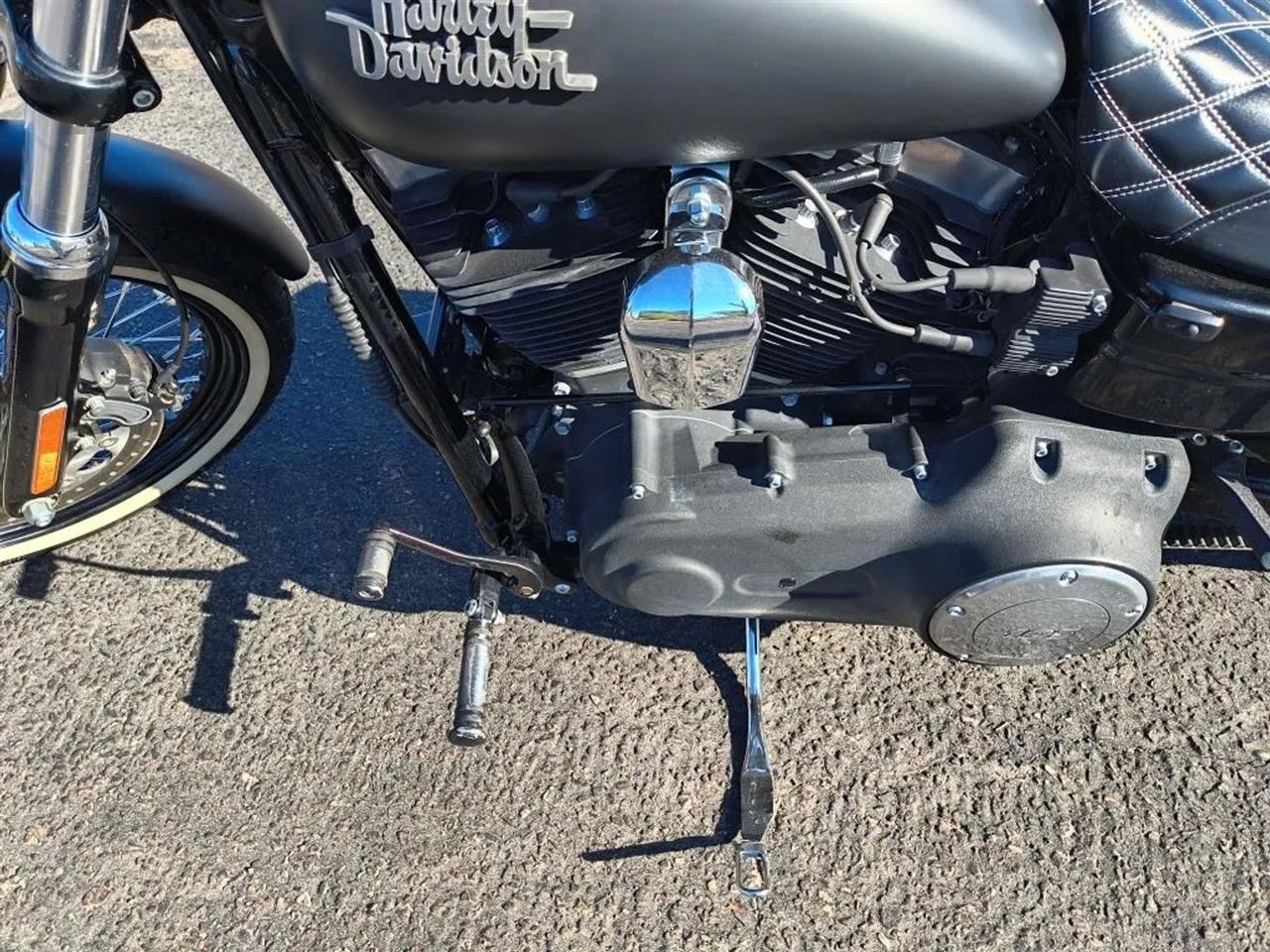 Harley-Davidson FXDB103  2015