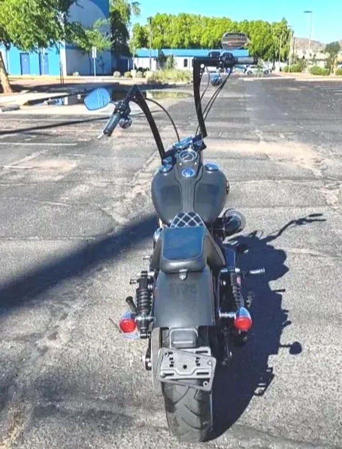 Harley-Davidson FXDB103  2015