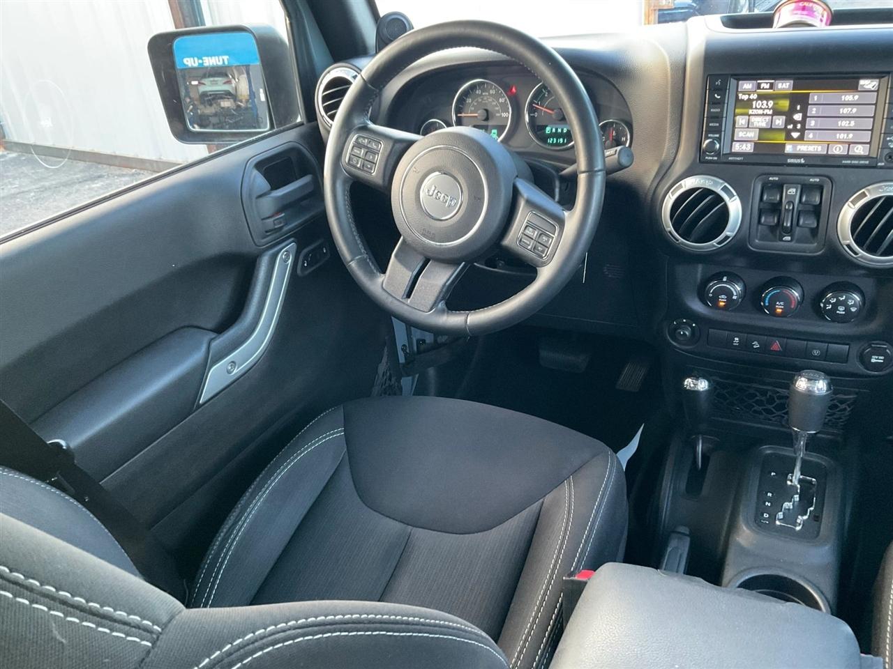 Jeep Wrangler  2014