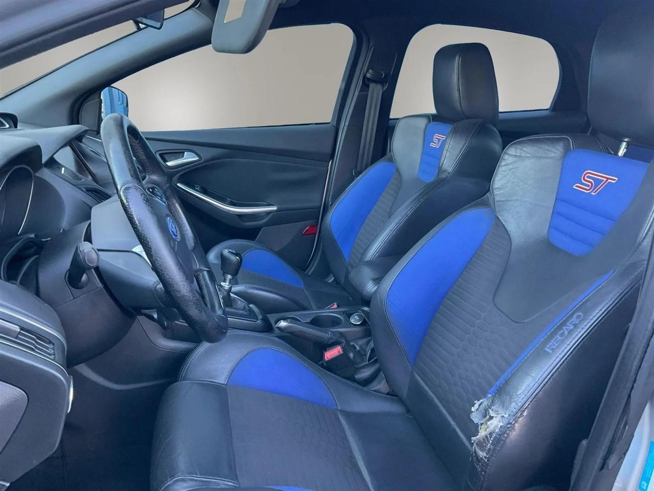 Ford Focus  2014