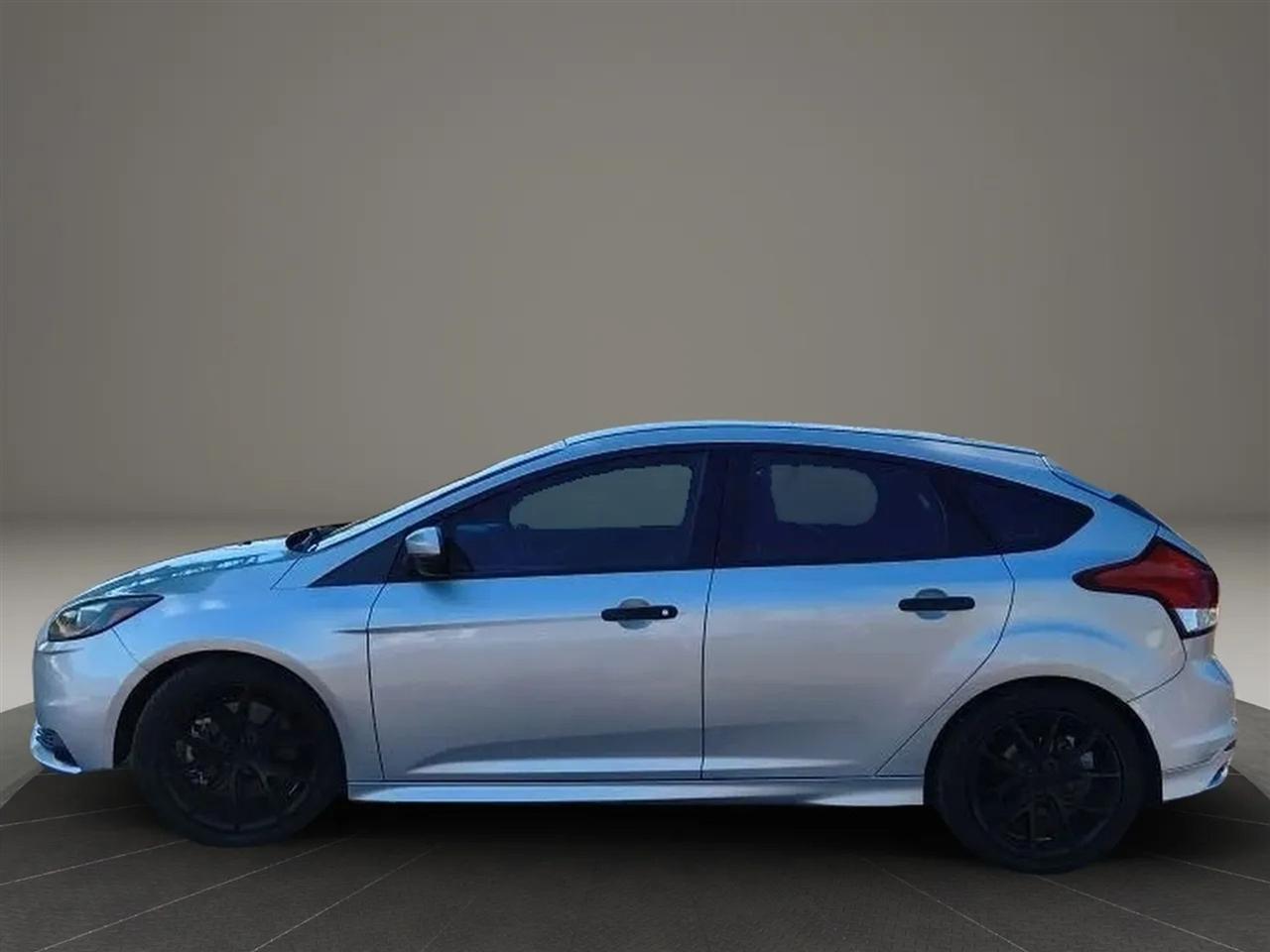 Ford Focus  2014